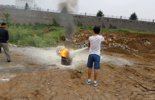 干粉滅火器實(shí)際操作